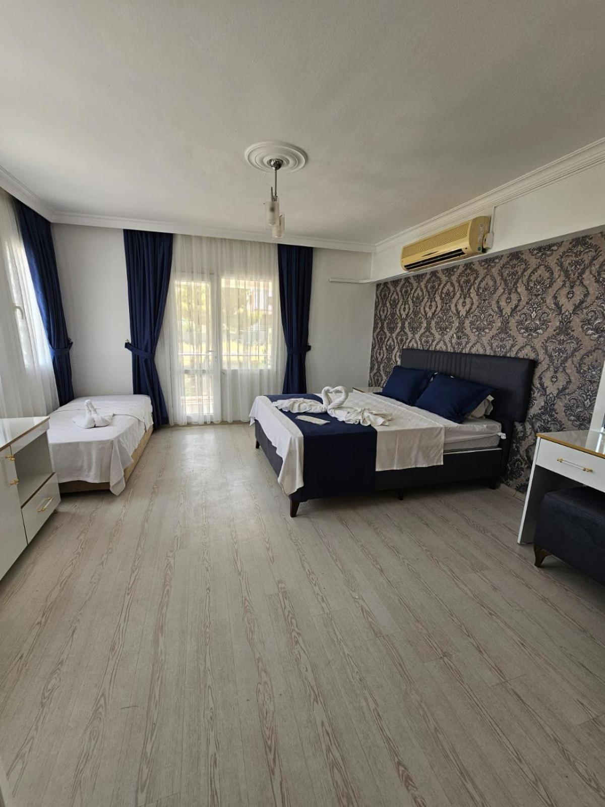Yenifoca Ersan Hotel Eksteriør billede