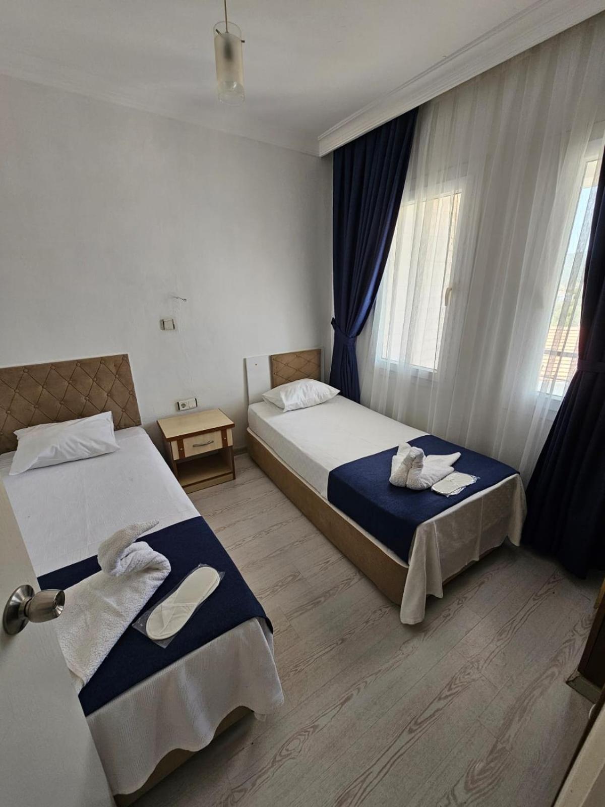 Yenifoca Ersan Hotel Eksteriør billede