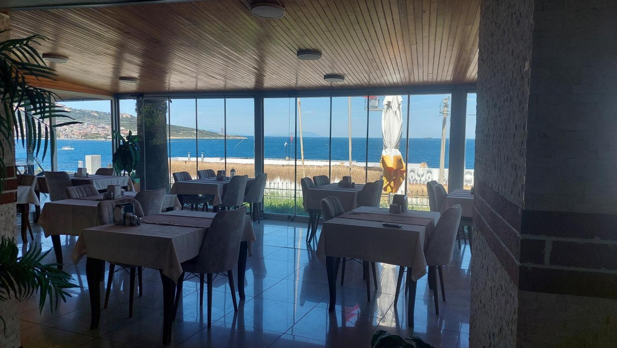 Yenifoca Ersan Hotel Eksteriør billede