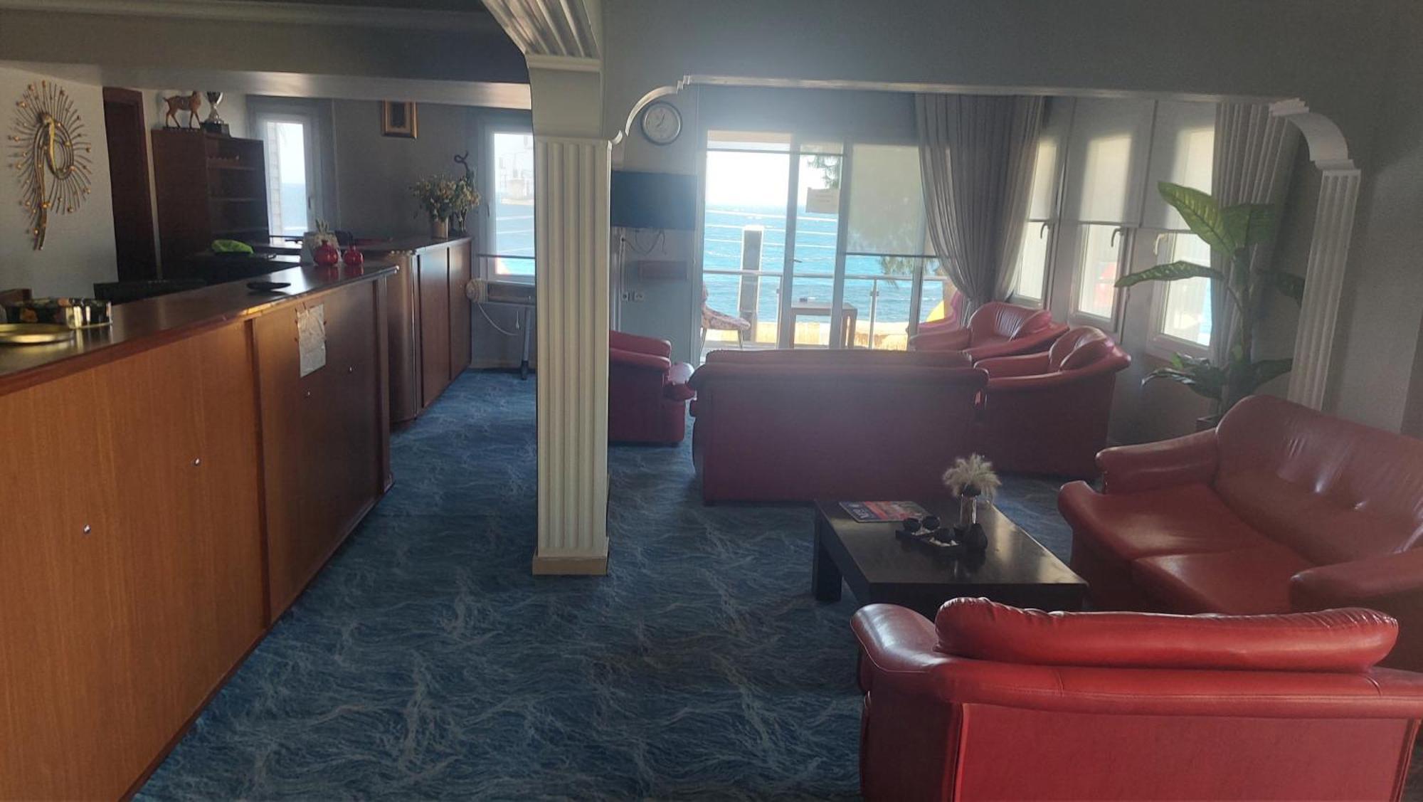 Yenifoca Ersan Hotel Eksteriør billede